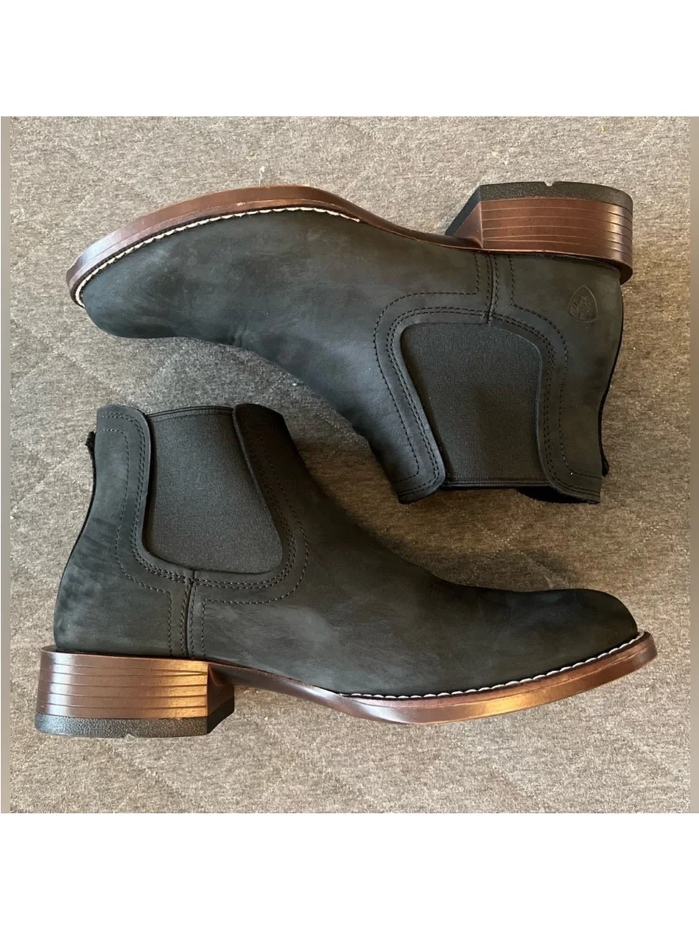 ARIAT Sz 9 Booker Ultra Round Toe Black Suede Chelsea Boots Worn 1x Orig $189